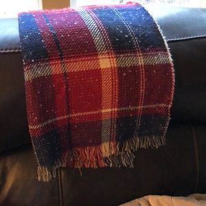 Stadium Scarf Blanket 27 x 75” more than 6 feet long, Plaid Le Luxe